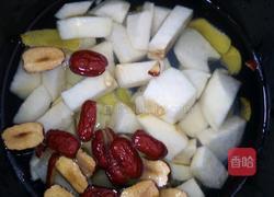 红枣雪梨水的做法图解2
