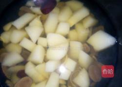 红枣雪梨水的做法图解3