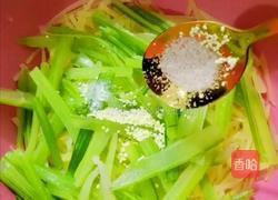 土豆丝炝芹菜的做法图解9