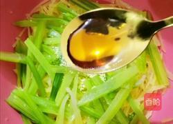 土豆丝炝芹菜的做法图解11