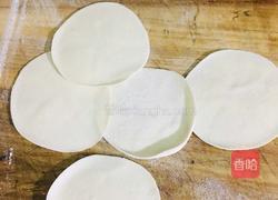 韭菜鸡蛋饺子的做法图解2