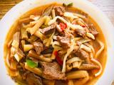 黄花菜牛肉臊子面的做法[图]