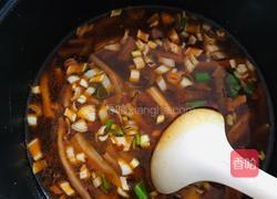 黄花菜牛肉臊子面的做法图解9