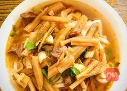 黄花菜牛肉臊子面的做法图解12