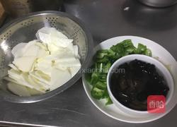 木耳炒山药的做法图解1