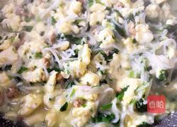 鸡肝菠菜蛋面的做法图解7