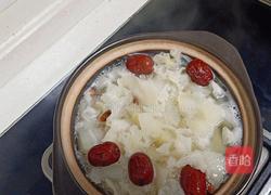 冰糖银耳炖雪梨的做法图解7