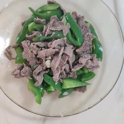 青椒牛肉（圆辣椒）维生素丰富哦的做法[图]