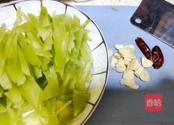 清炒青笋的做法图解2