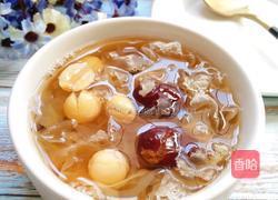 银耳红枣莲子汤的做法图解11