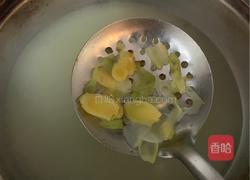 蘑菇鸡汤的做法图解1