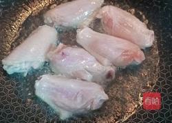 海带黄豆炖鸡翅的做法图解4
