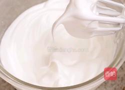 红丝绒蛋糕卷的做法图解3