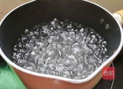 红枣桂圆鸡蛋汤的做法图解6