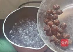 红枣桂圆鸡蛋汤的做法图解7
