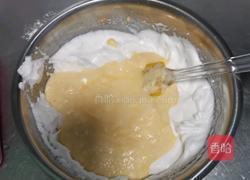 奶油提子蛋糕卷的做法图解10