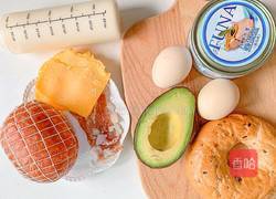 金枪鱼贝果汉堡~紧实有嚼劲的做法图解1