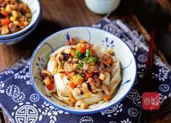 Illustration of how to make Laba noodles 18