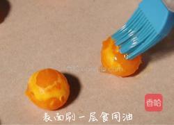 蛋黄酥:过节必备,香香酥酥超解饿!的做法图解4