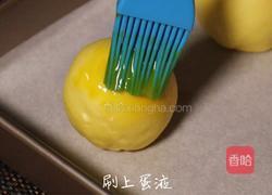 蛋黄酥:过节必备,香香酥酥超解饿!的做法图解24