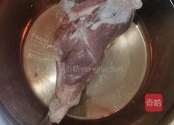 骨头汤的做法图解1