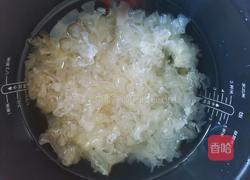 红枣银耳小米粥的做法图解3