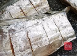 糖醋带鱼的做法图解2