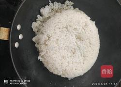 酸菜炒饭的做法图解3