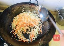 醋溜土豆胡萝卜丝的做法图解2