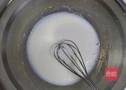 红丝绒草莓裸蛋糕的做法图解2