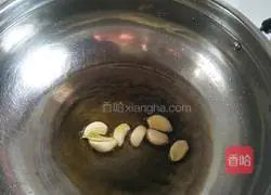 Illustration of how to make fried pea tips (bean sprouts) with tomatoes 2
