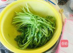 炝拌蒸茼蒿的做法图解1