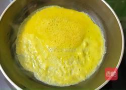 蝴蝶肉蛋饺的做法图解5