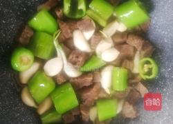青椒炒牛肉的做法图解6