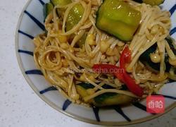 凉拌金针菇黄瓜的做法图解10