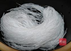 牛肉粉丝煲的做法图解2