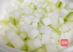 冬瓜虾仁汤的做法图解2