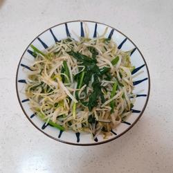 绿豆芽炒韭菜的做法[图]