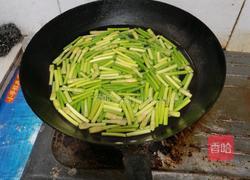 炒蒜苔的做法图解1