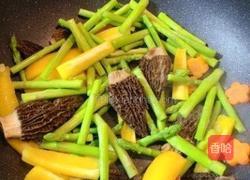 美容淡斑清炒羊肚菌的做法图解4