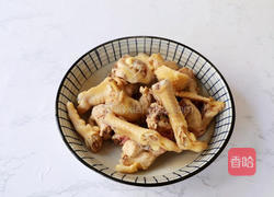 胡萝卜玉米炖鸡汤的做法图解3