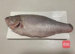 清蒸鲈鱼的做法图解1