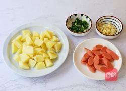 土豆火腿焖面的做法图解2