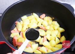 土豆火腿焖面的做法图解8