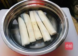 木耳胡萝卜炒山药的做法图解1