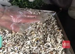 Illustration of making homemade rice bubble cake 8