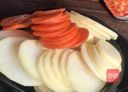 干锅土豆片的做法图解1