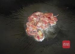 黃瓜炒臘肉的做法圖解2