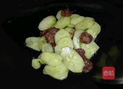 黄瓜炒腊肉的做法图解4
