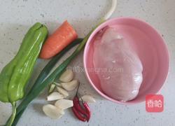 凉拌鸡丝（少油少盐低脂低卡）的做法图解1